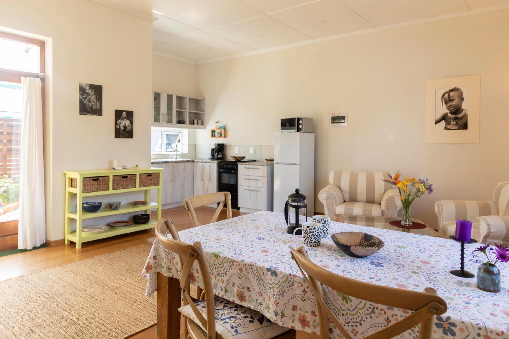 Pianoforte Swakopmund Bilik gambar